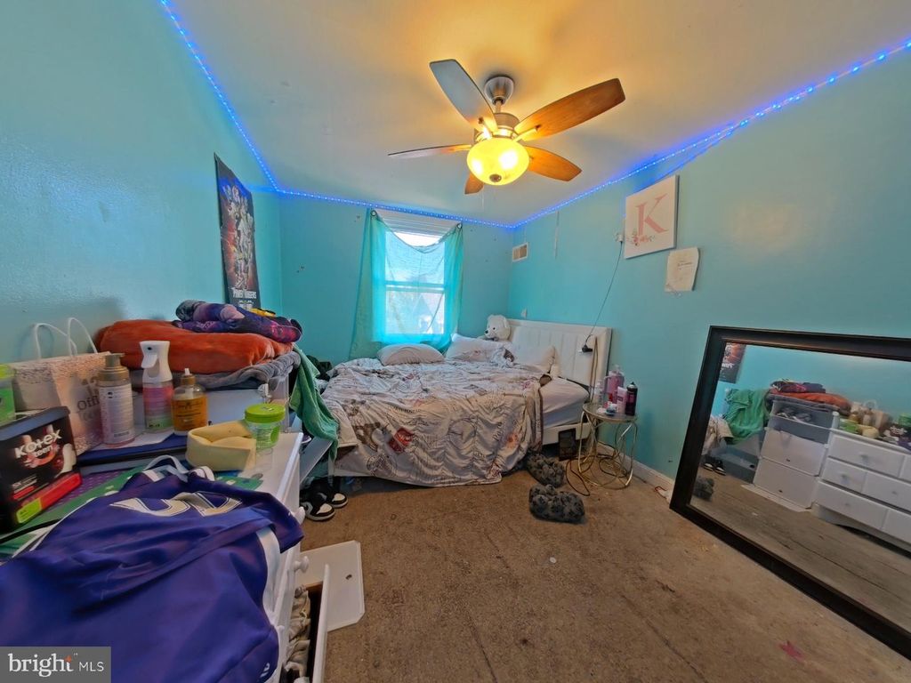 Image 22 of property listing at 57 W MADISON AVE, Clifton Heights, PA 19018