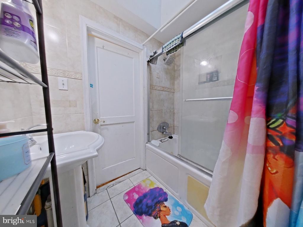 Image 24 of property listing at 57 W MADISON AVE, Clifton Heights, PA 19018