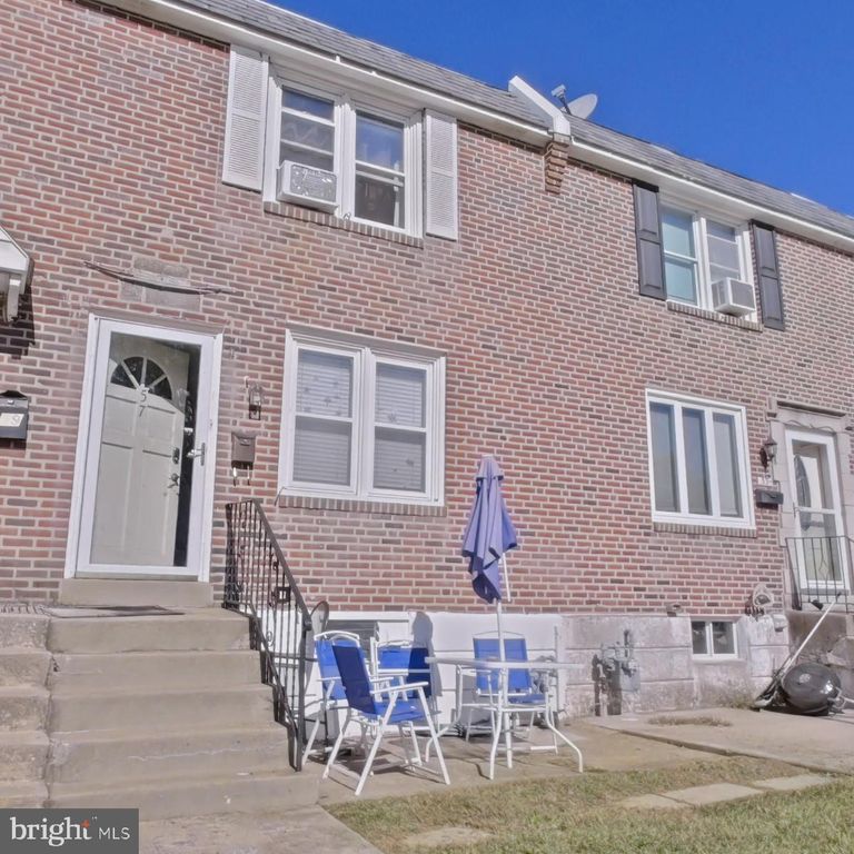 Image 28 of property listing at 57 W MADISON AVE, Clifton Heights, PA 19018