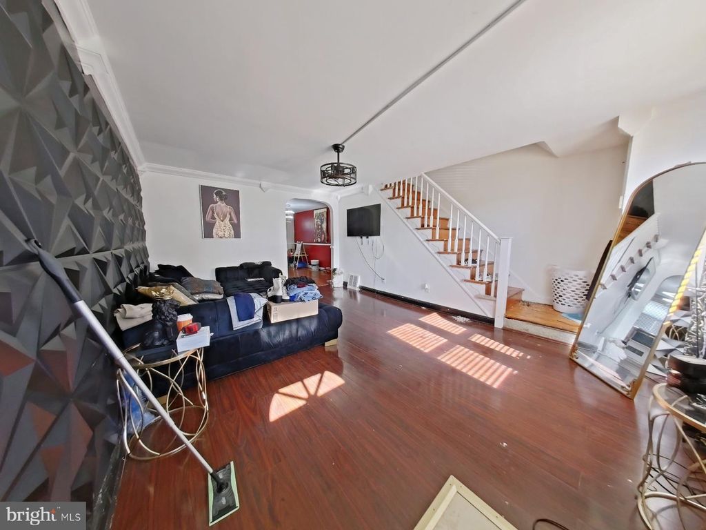 Image 4 of property listing at 57 W MADISON AVE, Clifton Heights, PA 19018