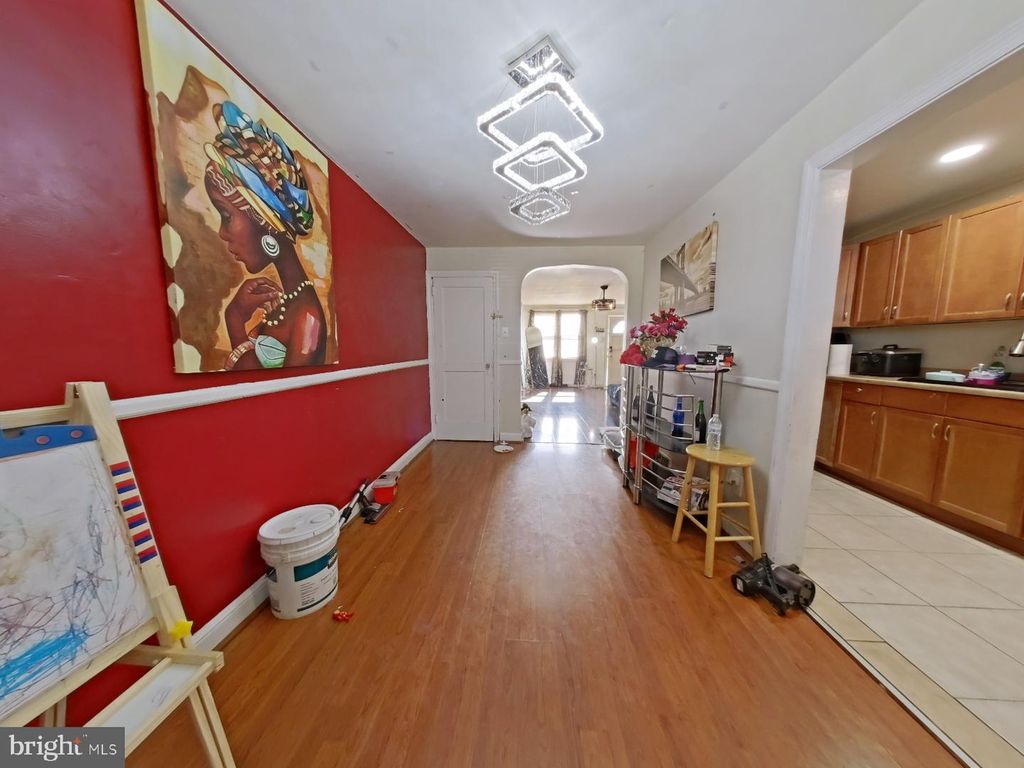 Image 6 of property listing at 57 W MADISON AVE, Clifton Heights, PA 19018
