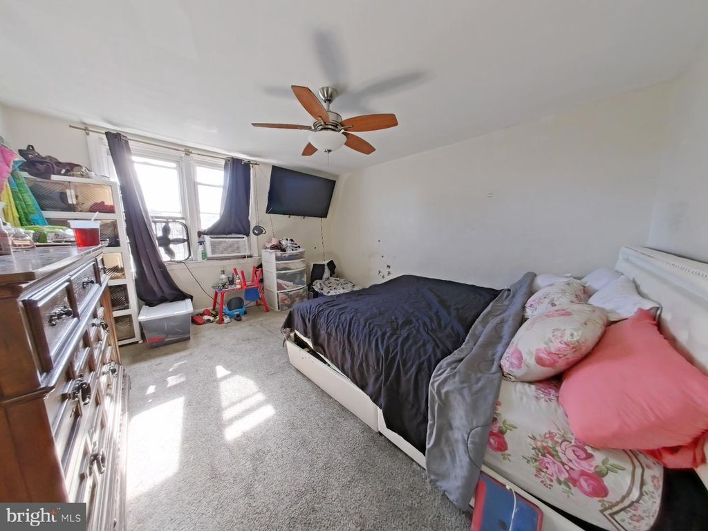 Image 10 of property listing at 57 W MADISON AVE, Clifton Heights, PA 19018