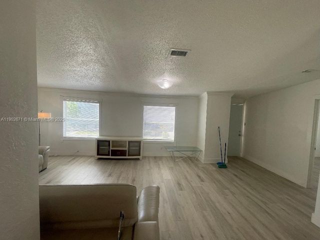 19800 SW 180th Ave UNIT 86, Miami, FL 33187
