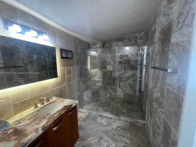 19800 SW 180th Ave UNIT 86, Miami, FL 33187