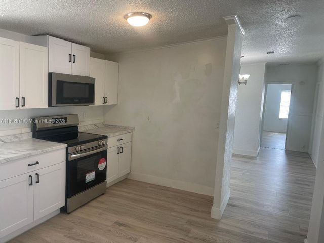 19800 SW 180th Ave UNIT 86, Miami, FL 33187