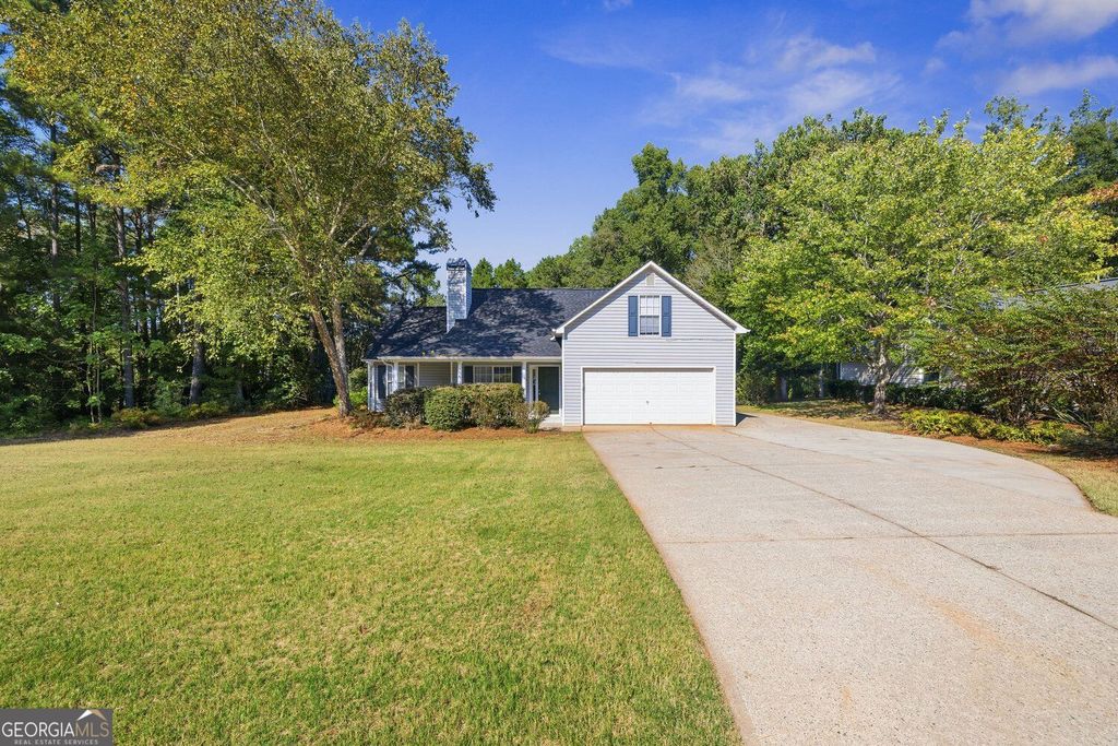 130 The Falls Boulevard, Covington, GA 30016 — exterior