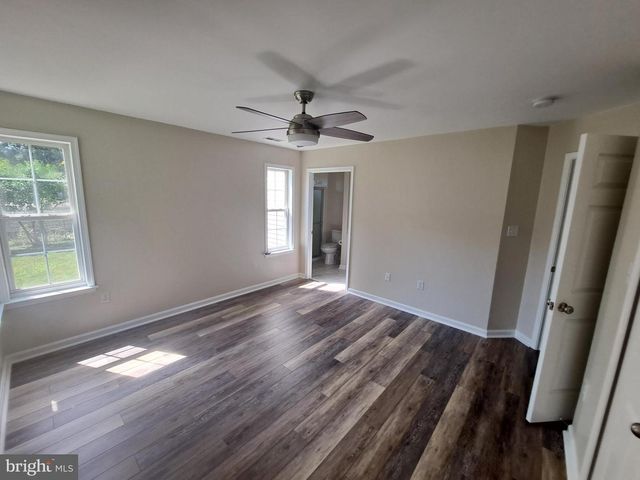 210 AMARET ST, Fredericksburg, VA 22401