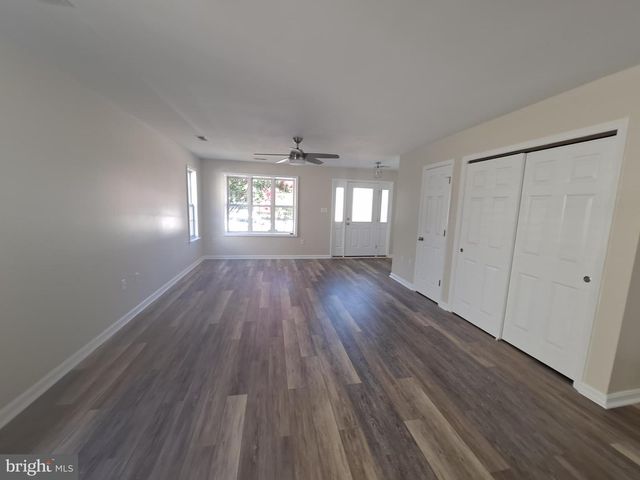 210 AMARET ST, Fredericksburg, VA 22401