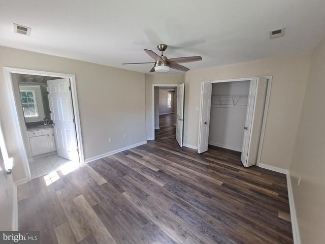 210 AMARET ST, Fredericksburg, VA 22401
