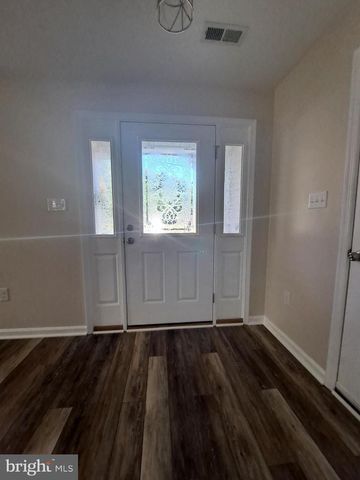 210 AMARET ST, Fredericksburg, VA 22401