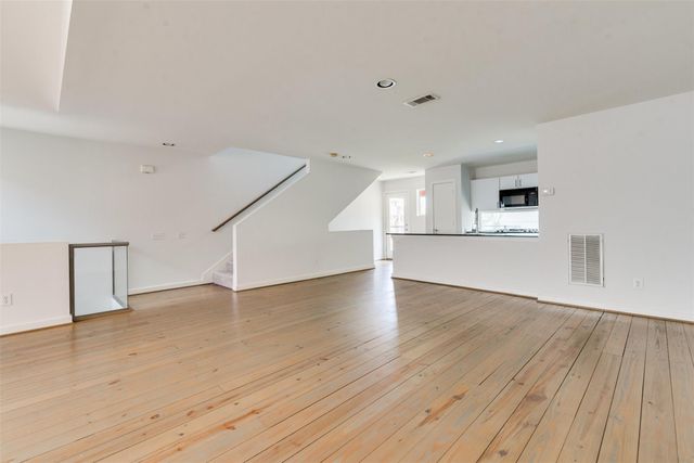 2605 Calumet Street 13, Houston, TX 77004