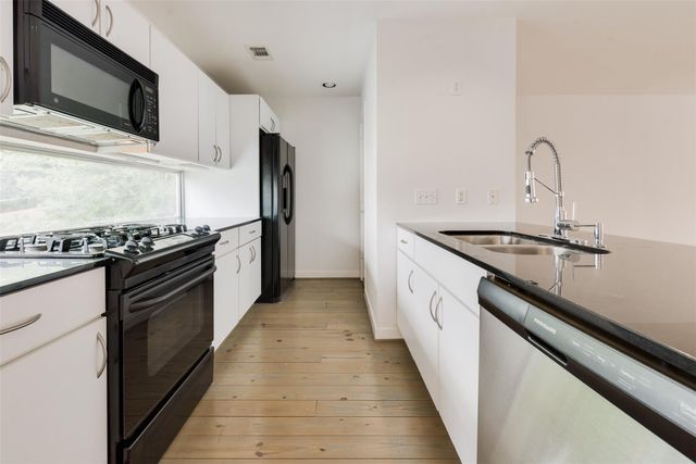 2605 Calumet Street 13, Houston, TX 77004
