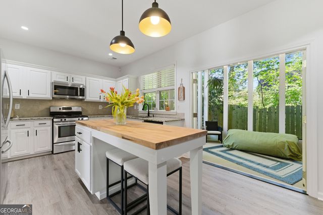 2947 Cottesford Way SE, Smyrna, GA 30080