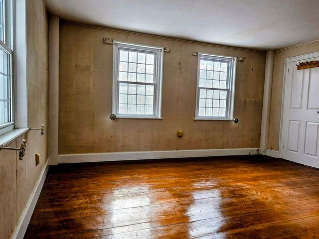 43 Winchendon Rd, Royalston, MA 01368