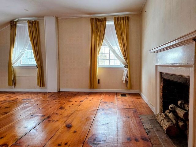 43 Winchendon Rd, Royalston, MA 01368