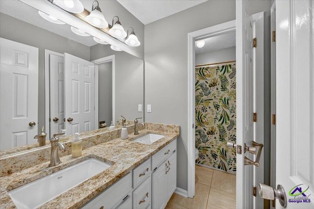 201 William D Evans Court, Kathleen, GA 31047