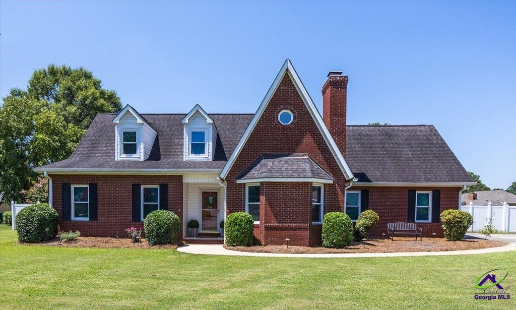 201 William D Evans Court, Kathleen, GA 31047