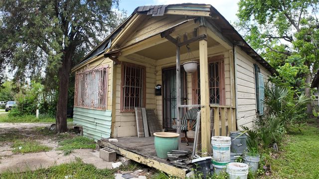 7935 Sherman Street, Houston, TX 77012