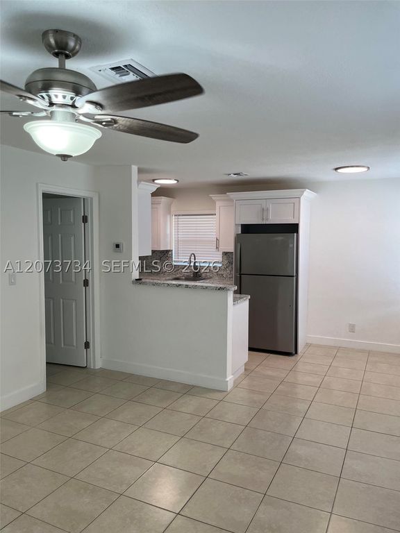330 NE 7th St 330, Pompano Beach, FL 33060