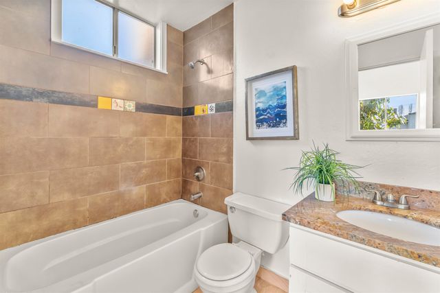 1431 10th St, Oakland, CA 94607