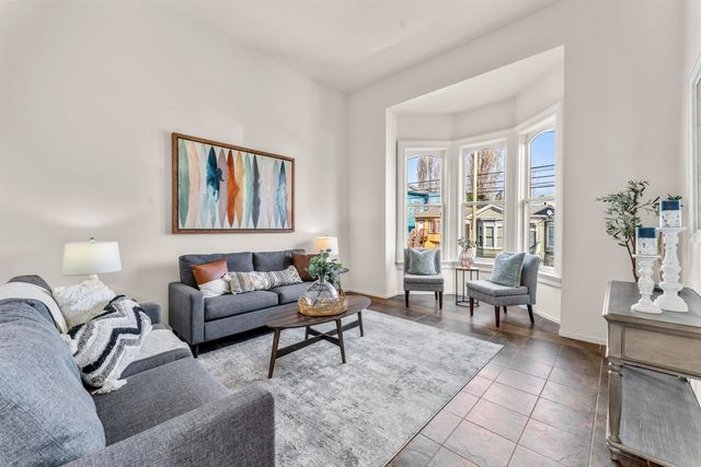 1431 10th St, Oakland, CA 94607