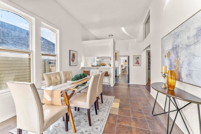 1431 10th St, Oakland, CA 94607