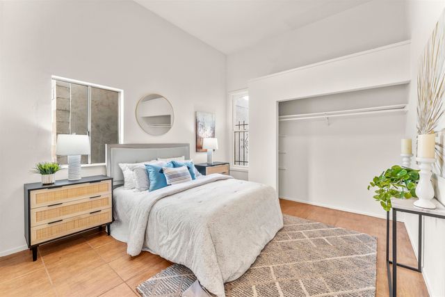 1431 10th St, Oakland, CA 94607