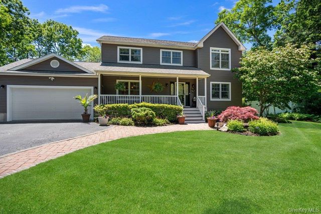 131 Jamaica Avenue, Medford, NY 11763