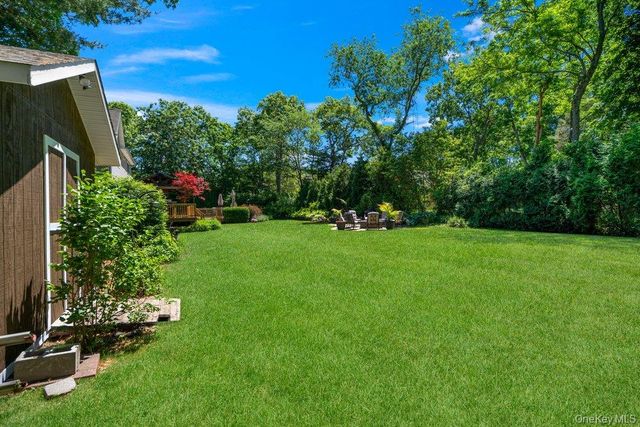 131 Jamaica Avenue, Medford, NY 11763