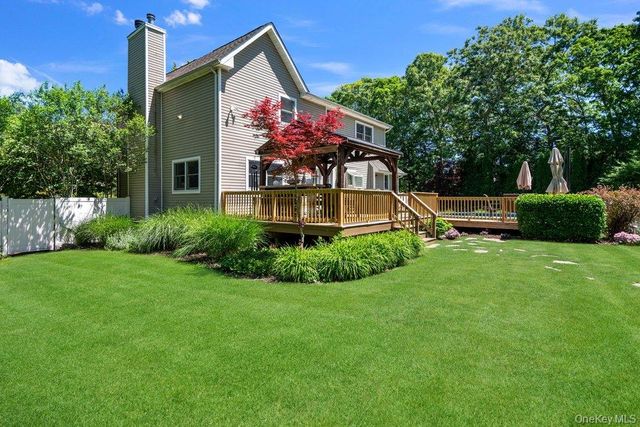 131 Jamaica Avenue, Medford, NY 11763
