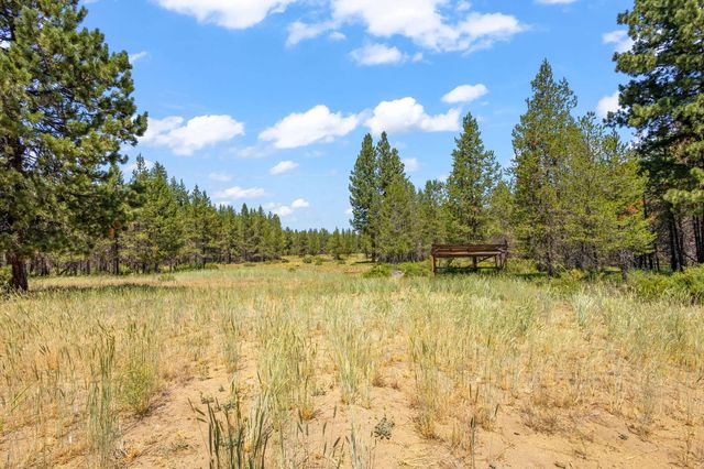 54880 Maple Drive 5, Bend, OR 97707