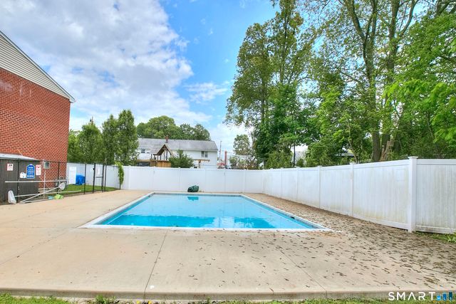 50 Greenhouse Road 57D, Bridgeport, CT 06606