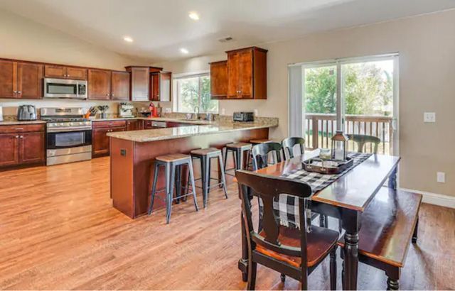 2852 Glacier Drive, Klamath Falls, OR 97603