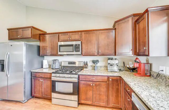 2852 Glacier Drive, Klamath Falls, OR 97603