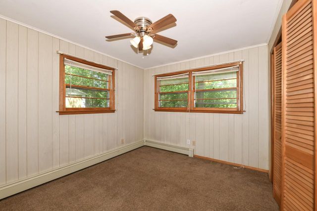N6924 Oak LANE, Elkhorn, WI 53121