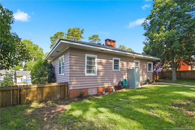 316 Fairwood Court, Fayetteville, NC 28305