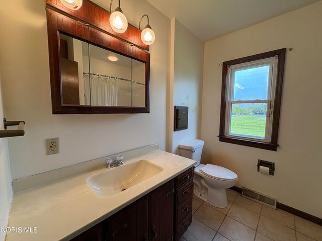 1312 Towers Road, Oregon, OH 43616