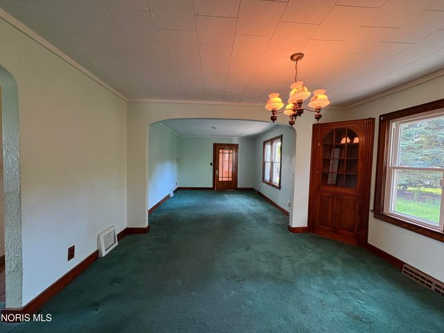 1312 Towers Road, Oregon, OH 43616