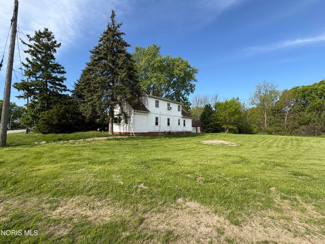 1312 Towers Road, Oregon, OH 43616