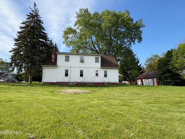 1312 Towers Road, Oregon, OH 43616