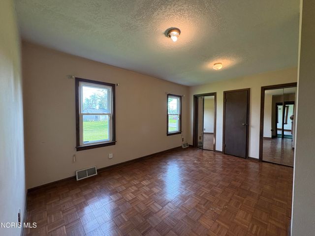 1312 Towers Road, Oregon, OH 43616