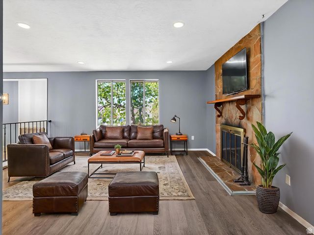 1371 E 5800 S, South Ogden, UT 84405