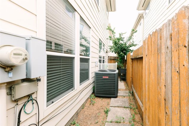 1710 Aden Mist Drive, Houston, TX 77003