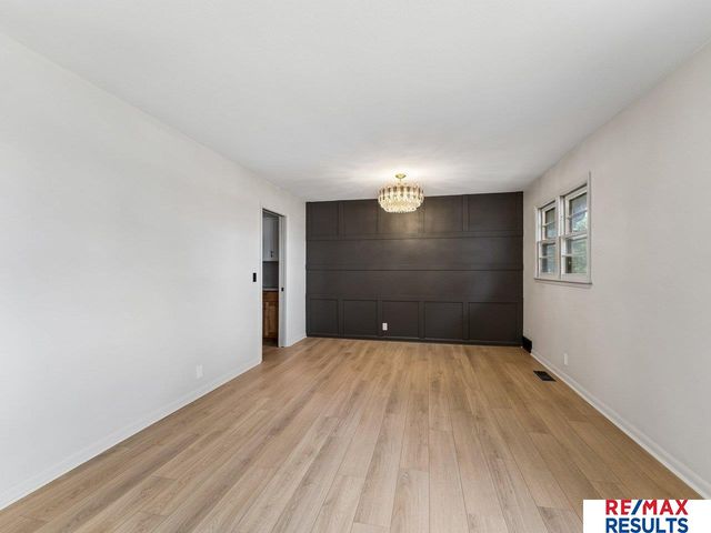 6818 N 51 Street, Omaha, NE 68152