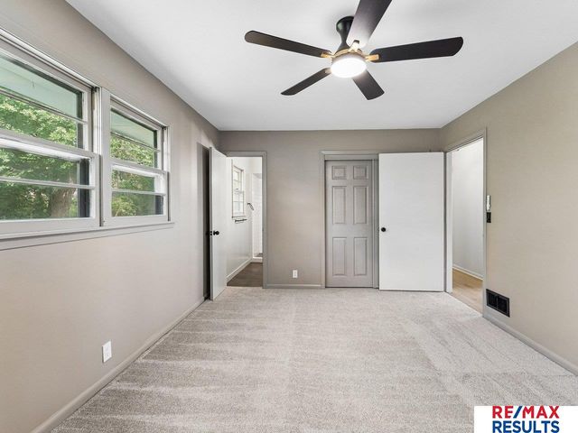 6818 N 51 Street, Omaha, NE 68152