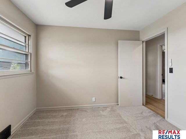 6818 N 51 Street, Omaha, NE 68152