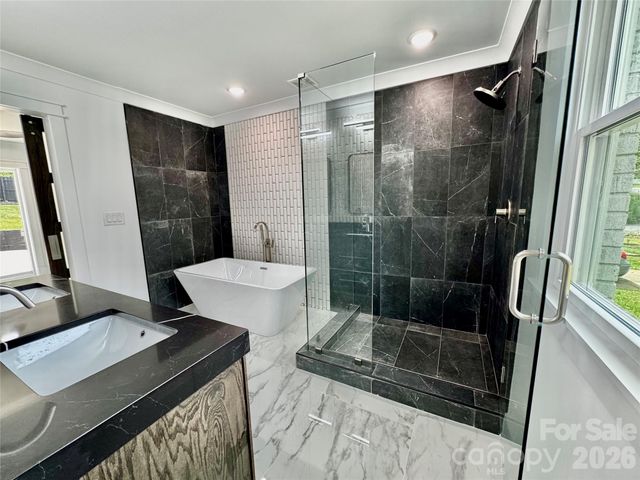 5635 Ruth Drive, Charlotte, NC 28215