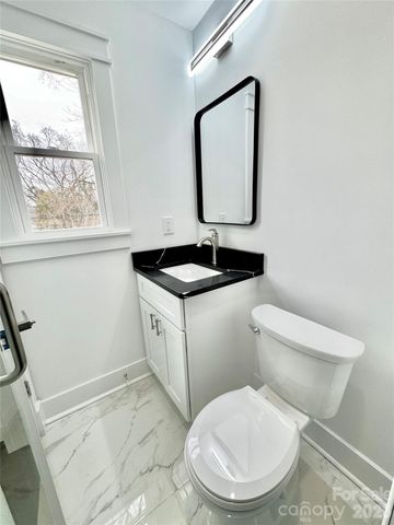 5635 Ruth Drive, Charlotte, NC 28215