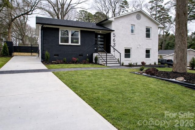 5635 Ruth Drive, Charlotte, NC 28215