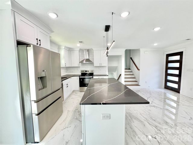 5635 Ruth Drive, Charlotte, NC 28215